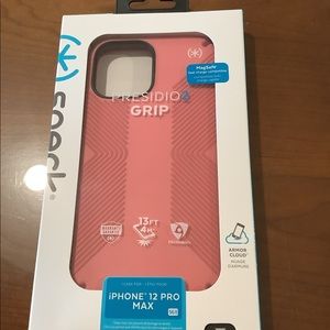 NWT Speck iPhone 12 Pro Max Grip Case